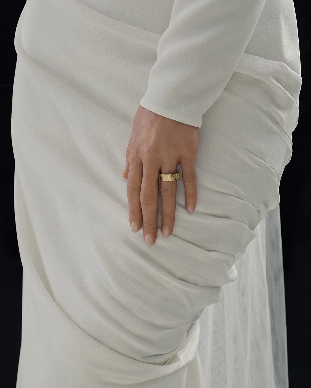 Legend Ring gold - Image 2