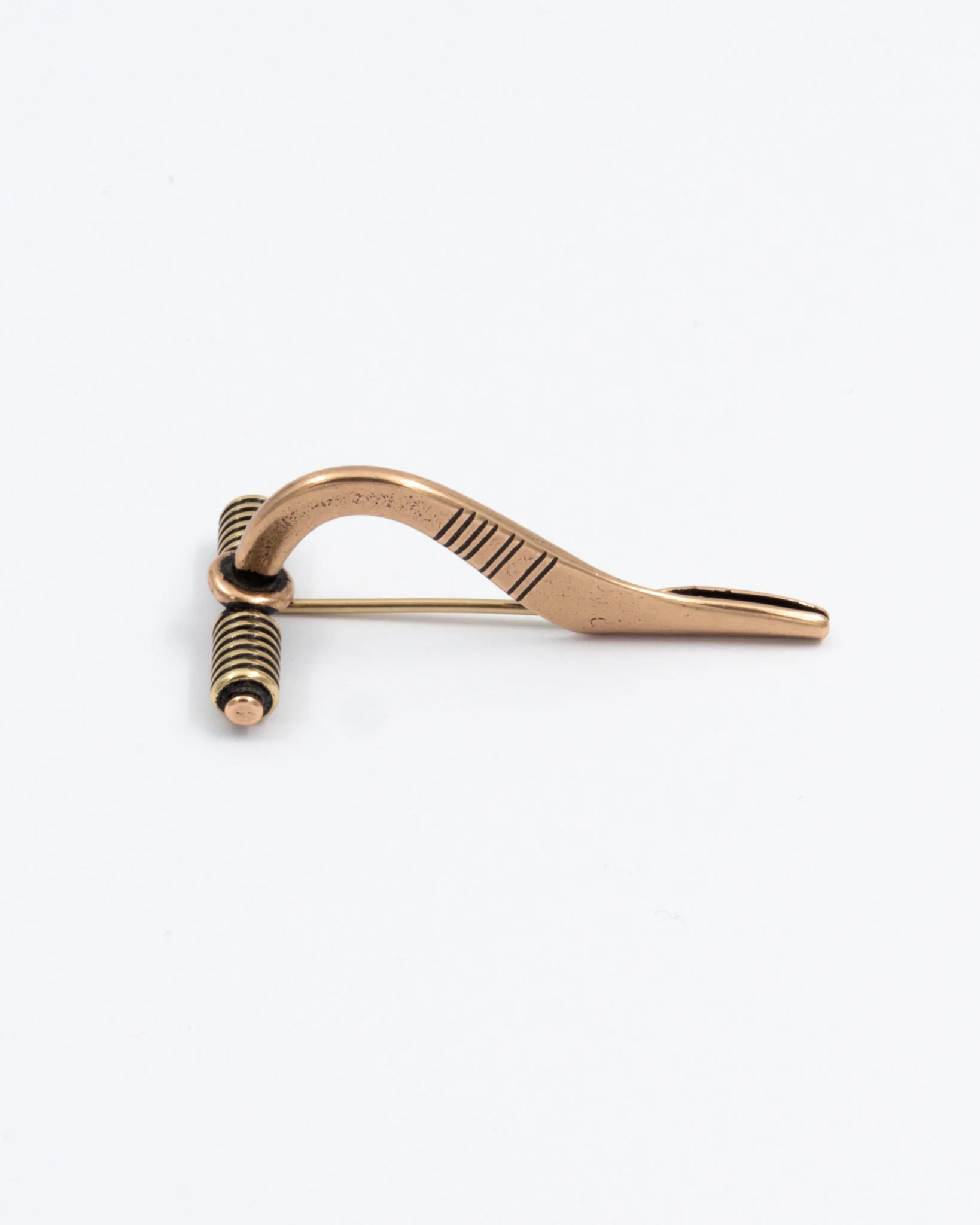 Held safety pin ancestor brooch bronze - Image 2