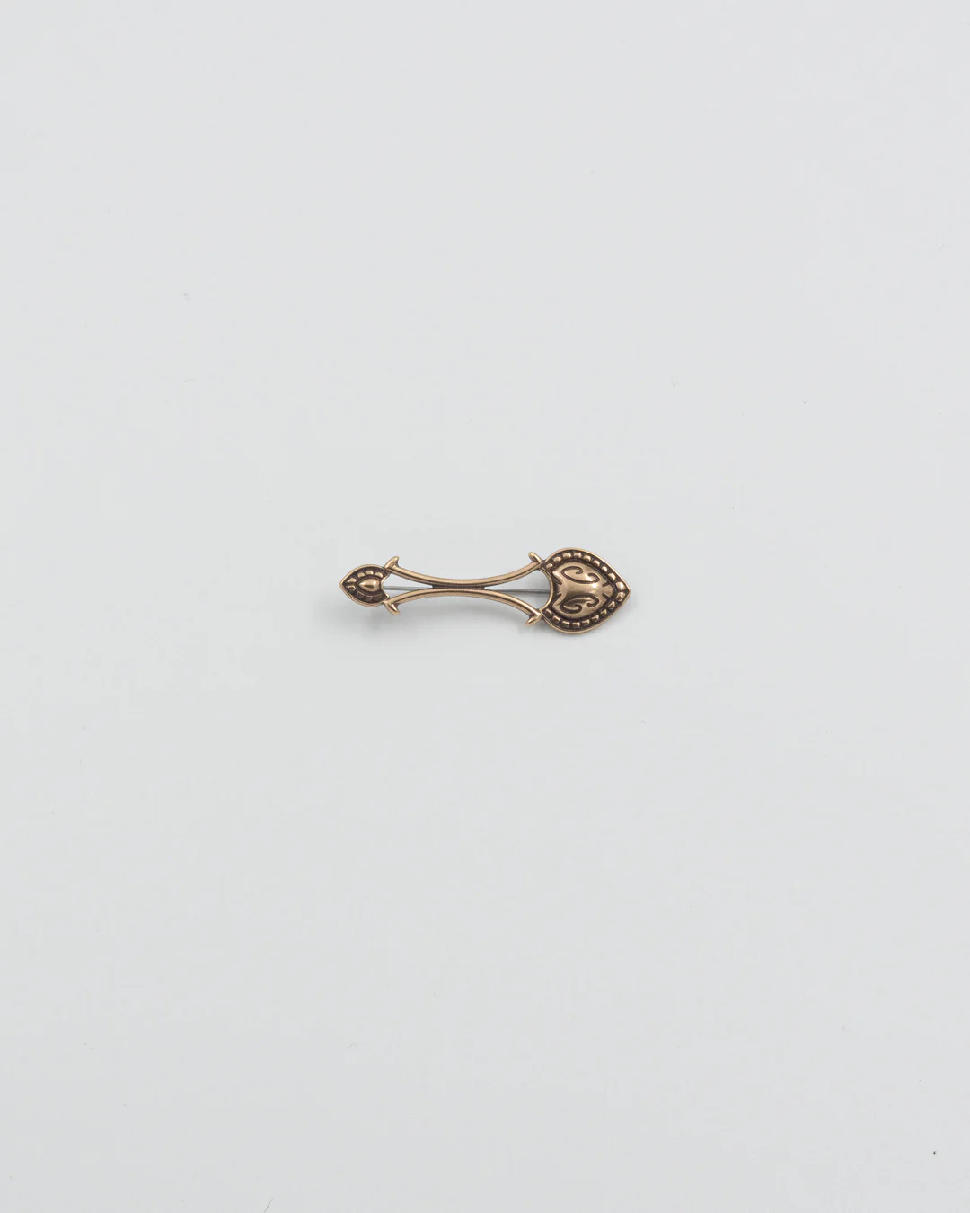 Held Helinä brooch bronze