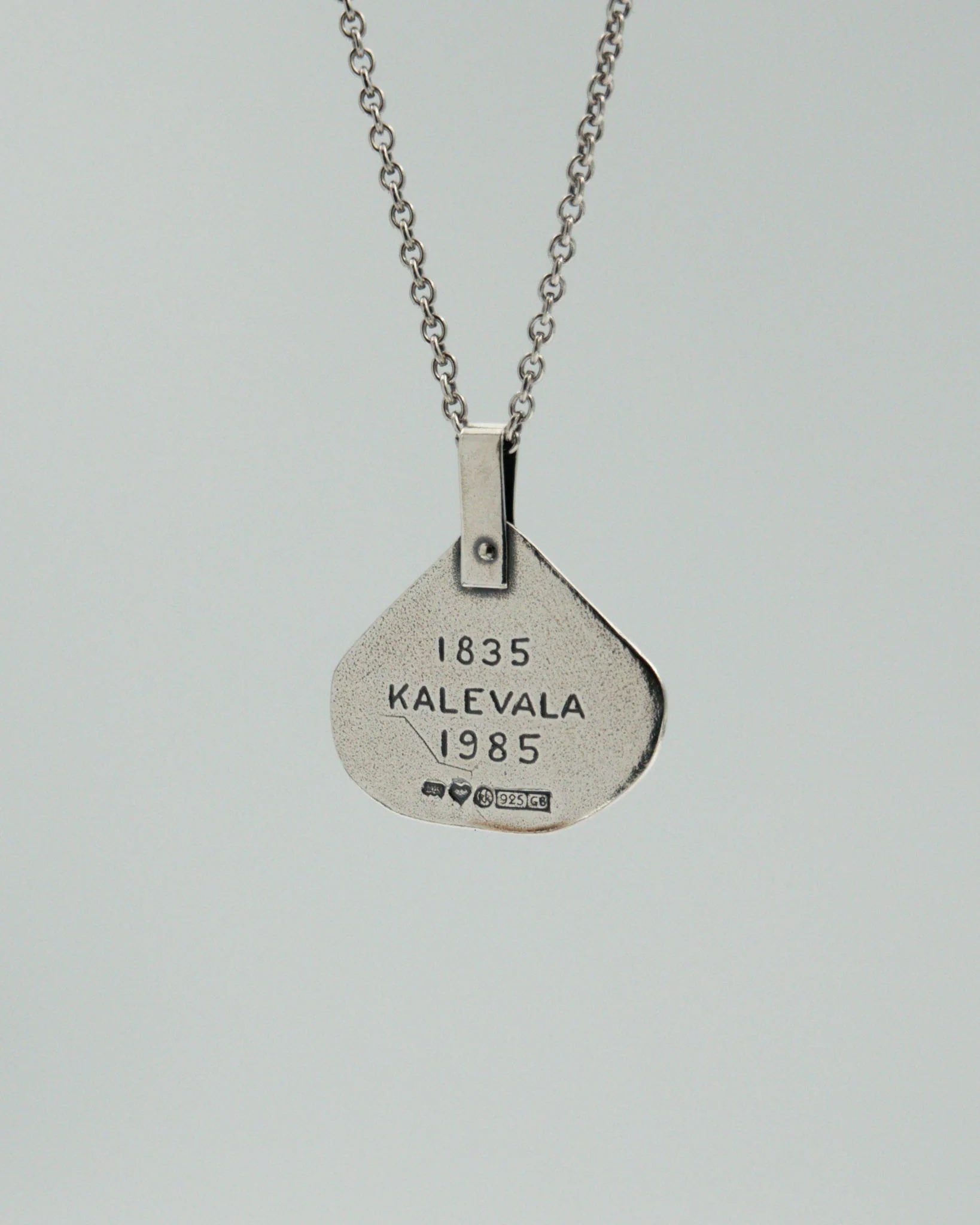 Pidetty Kalevala 150 vuotta -juhlariipus hopea - Image 2