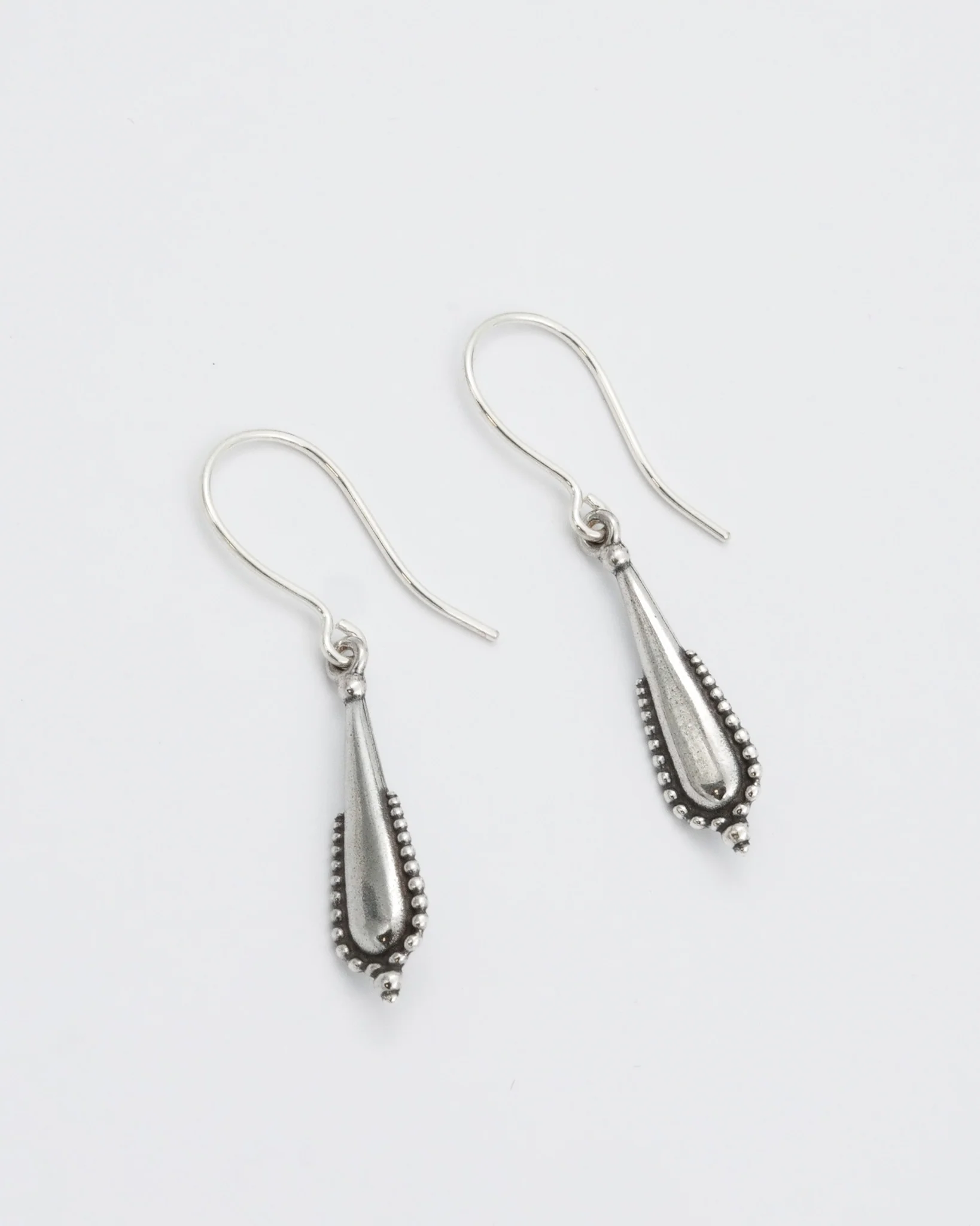 Kept Muisto earrings, silver hook
