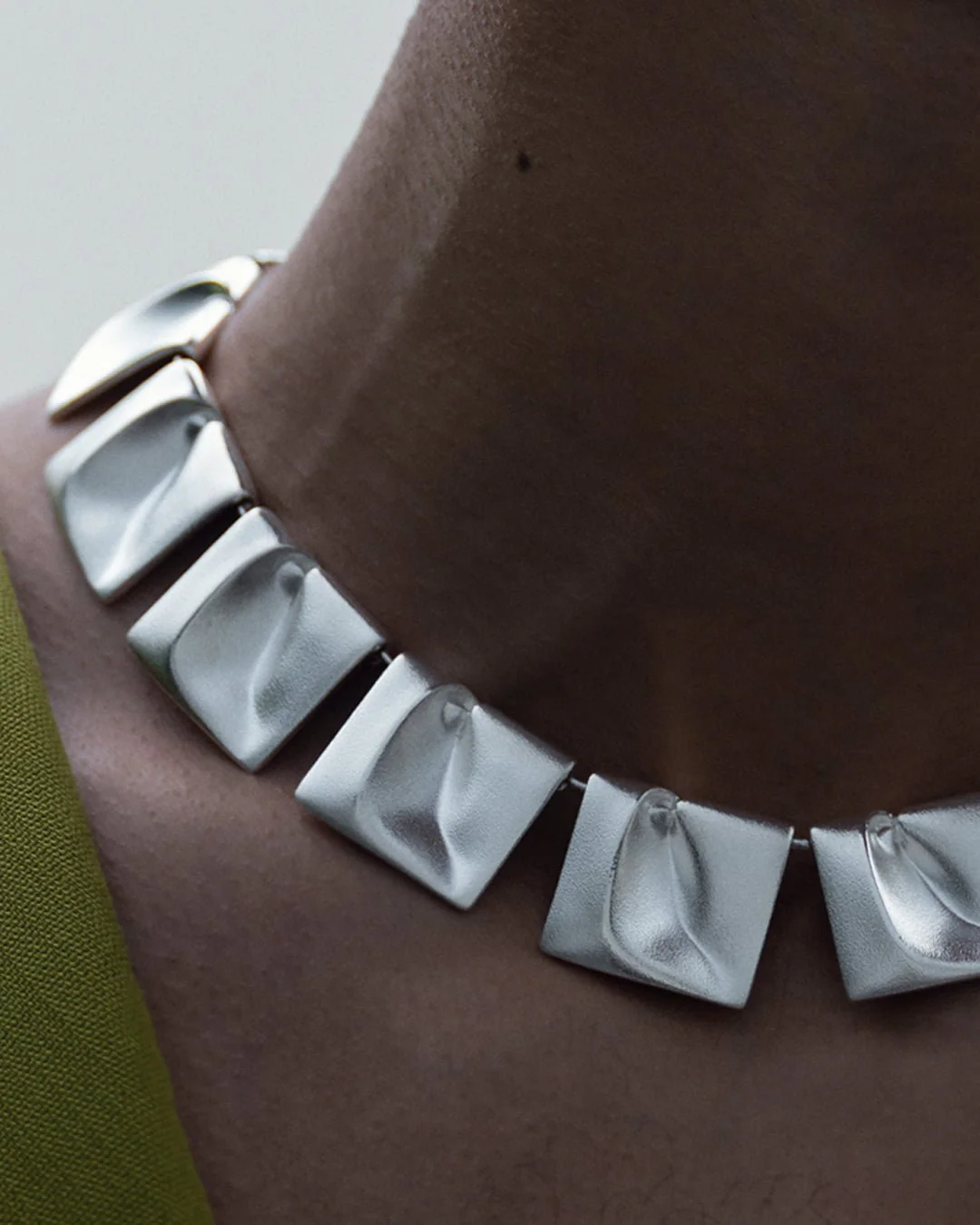 Planetoid Valleys Necklace Silver - Image 4