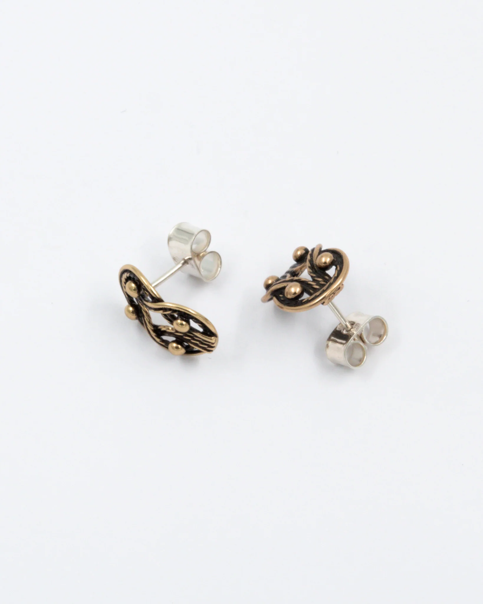 Preloved Teljänneito stud earrings bronze - Image 2