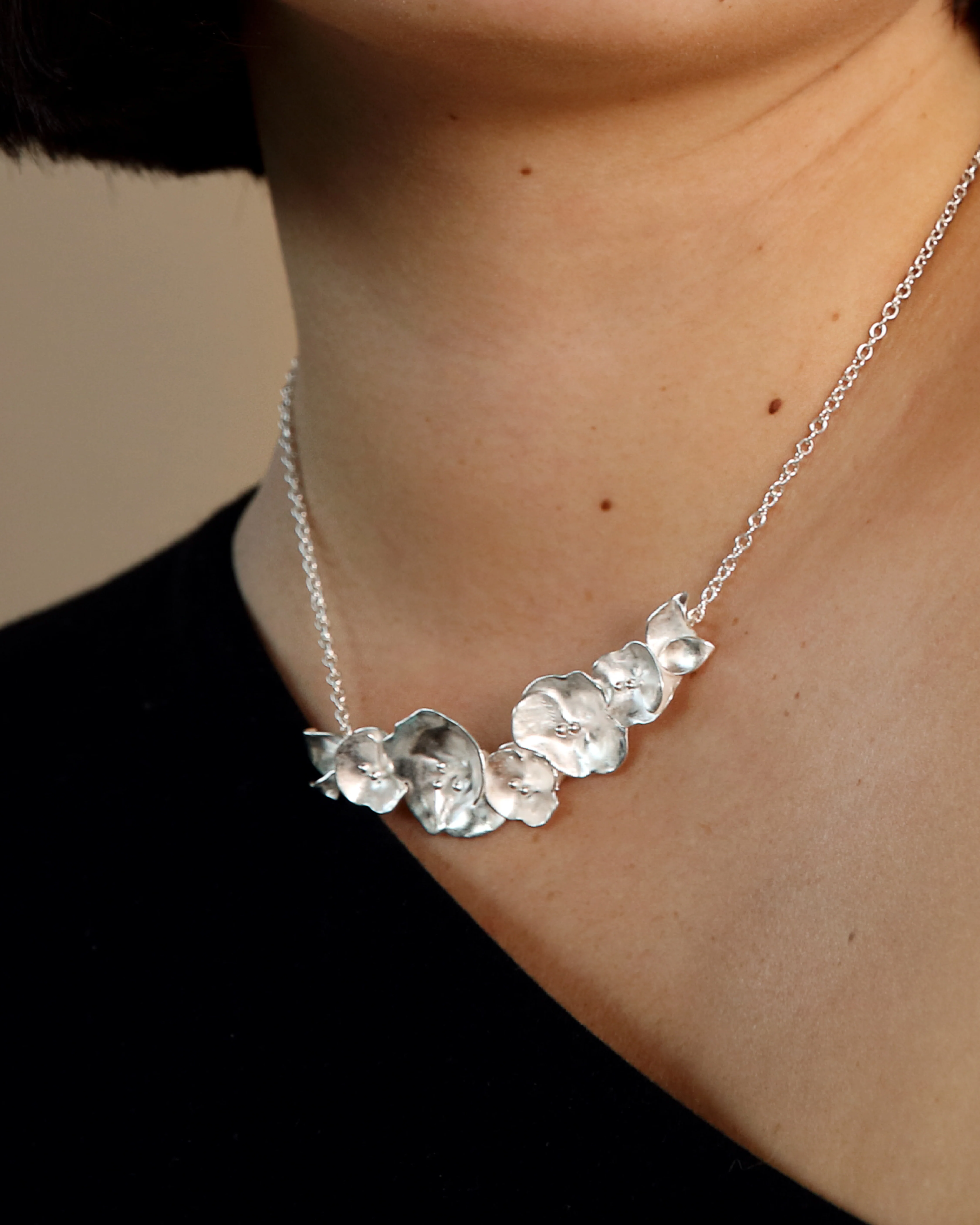 Summer Night Rose Necklace silver - Image 2